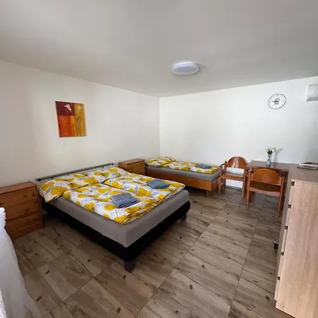 Penzionubohdy Apartment *